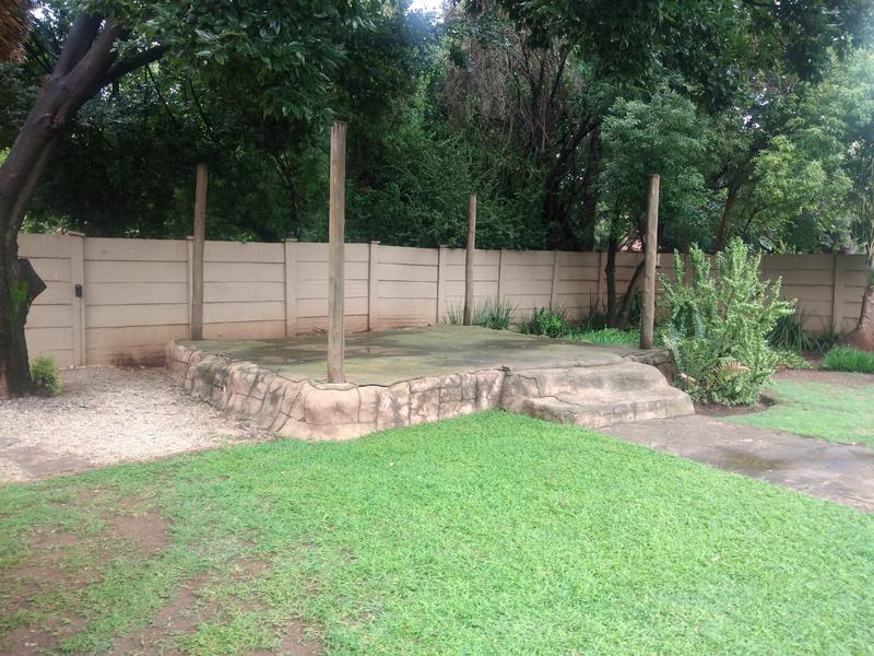 3 Bedroom Property for Sale in Rooihuiskraal North Gauteng