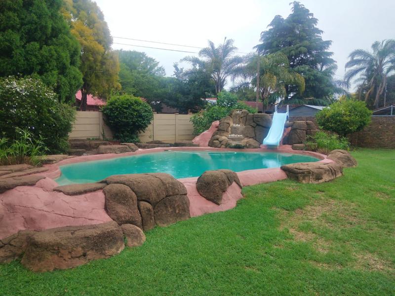 3 Bedroom Property for Sale in Rooihuiskraal North Gauteng