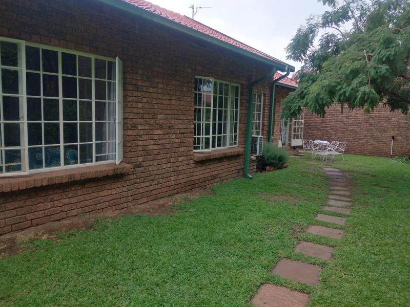 3 Bedroom Property for Sale in Rooihuiskraal North Gauteng
