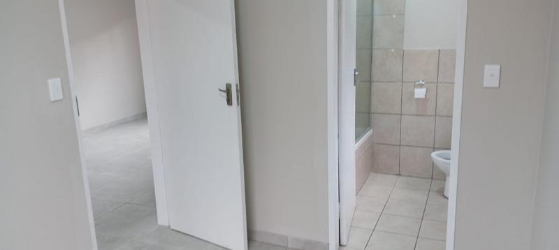 To Let 1 Bedroom Property for Rent in Wapadrand Gauteng