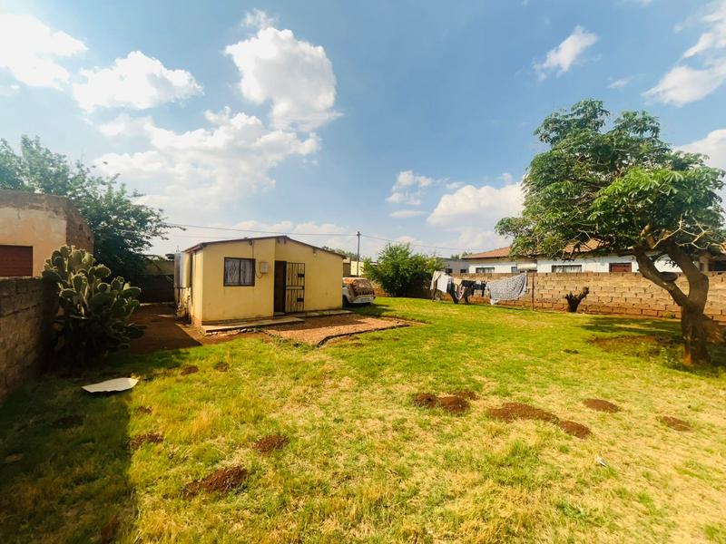 2 Bedroom Property for Sale in Vosloorus Gauteng