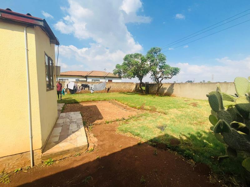 2 Bedroom Property for Sale in Vosloorus Gauteng
