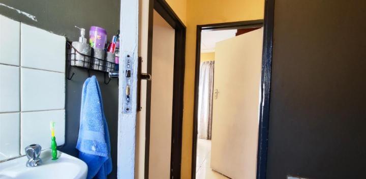 3 Bedroom Property for Sale in Crystal Park Gauteng