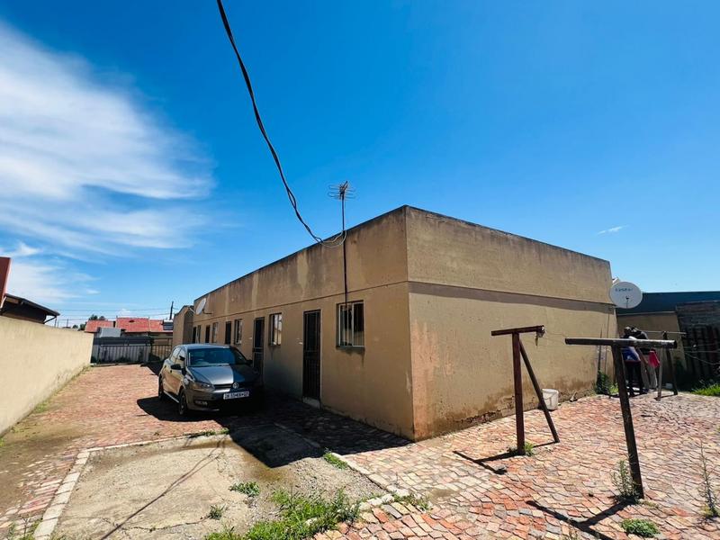 12 Bedroom Property for Sale in Leachville Ext 3 Gauteng