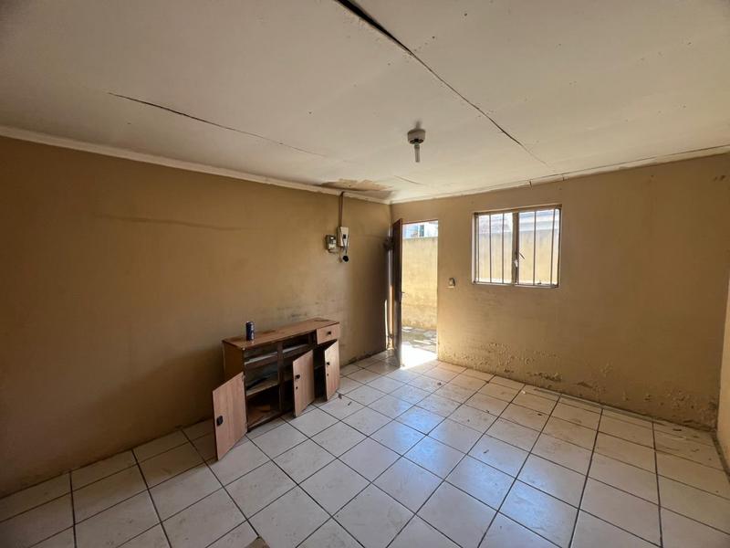 12 Bedroom Property for Sale in Leachville Ext 3 Gauteng