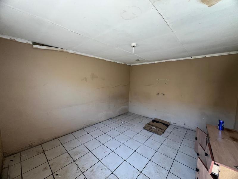 12 Bedroom Property for Sale in Leachville Ext 3 Gauteng