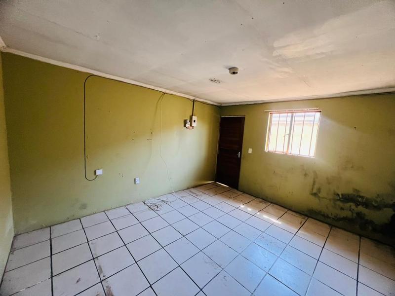 12 Bedroom Property for Sale in Leachville Ext 3 Gauteng
