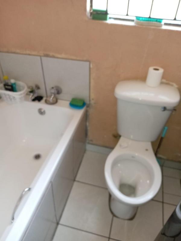 8 Bedroom Property for Sale in Birch Acres Gauteng