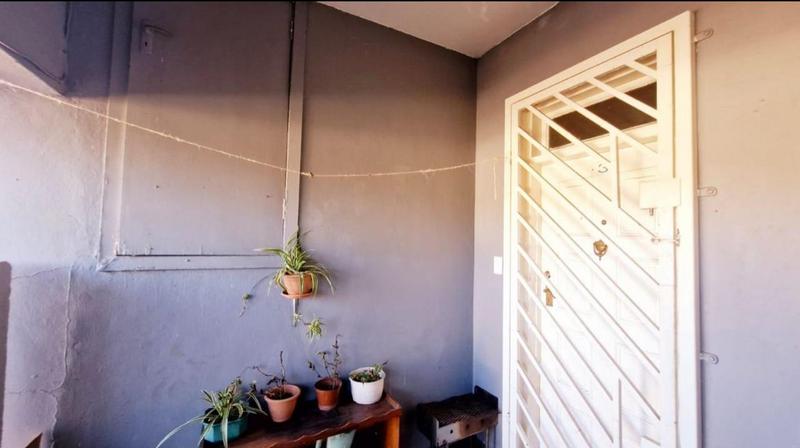 2 Bedroom Property for Sale in Townsview Gauteng