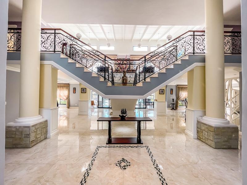 7 Bedroom Property for Sale in Midstream Hill Gauteng