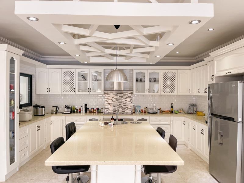 7 Bedroom Property for Sale in Midstream Hill Gauteng