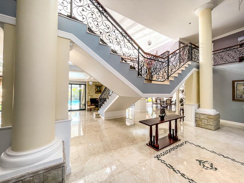 7 Bedroom Property for Sale in Midstream Hill Gauteng