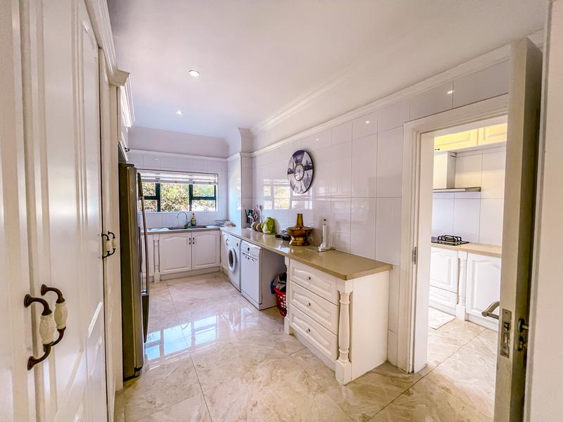 7 Bedroom Property for Sale in Midstream Hill Gauteng