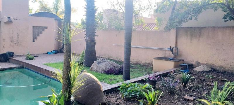 To Let 4 Bedroom Property for Rent in Bryanston Gauteng