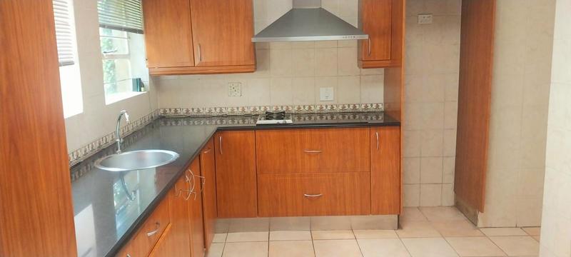 To Let 4 Bedroom Property for Rent in Bryanston Gauteng