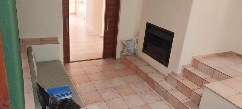 To Let 4 Bedroom Property for Rent in Bryanston Gauteng