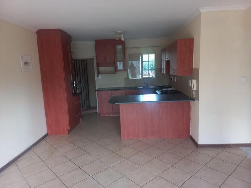 To Let 2 Bedroom Property for Rent in Heuweloord Gauteng