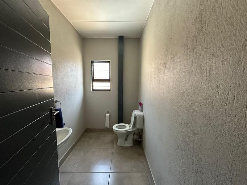 To Let commercial Property for Rent in Halfway House Gauteng