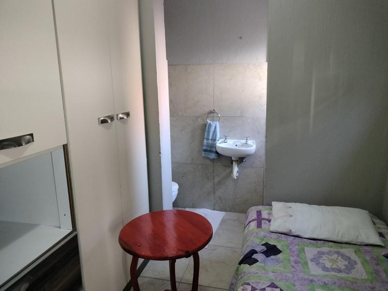 To Let 4 Bedroom Property for Rent in Pierre Van Ryneveld Gauteng