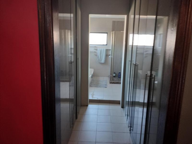 To Let 4 Bedroom Property for Rent in Pierre Van Ryneveld Gauteng