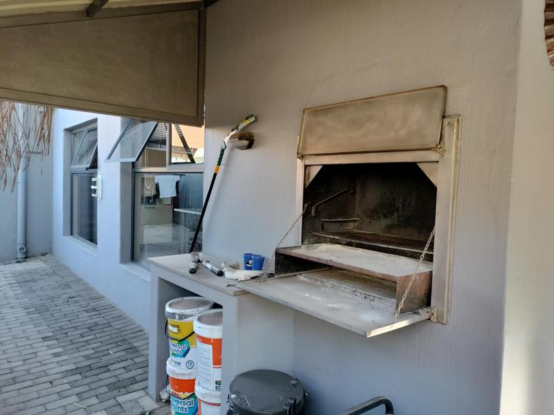 To Let 4 Bedroom Property for Rent in Pierre Van Ryneveld Gauteng