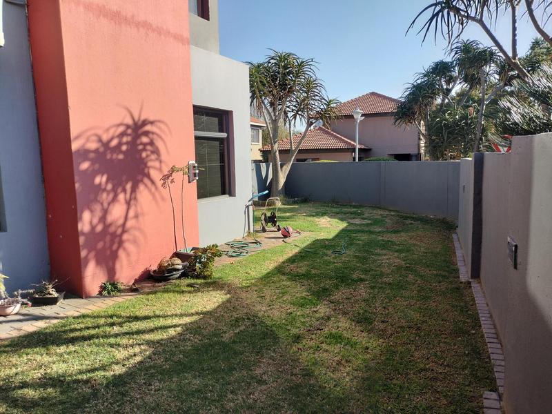 To Let 4 Bedroom Property for Rent in Pierre Van Ryneveld Gauteng