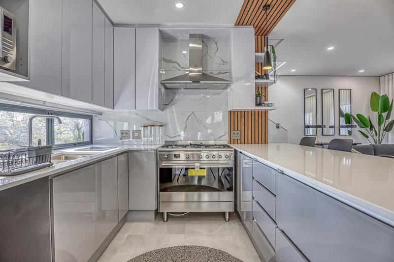 3 Bedroom Property for Sale in Hurlingham Gauteng