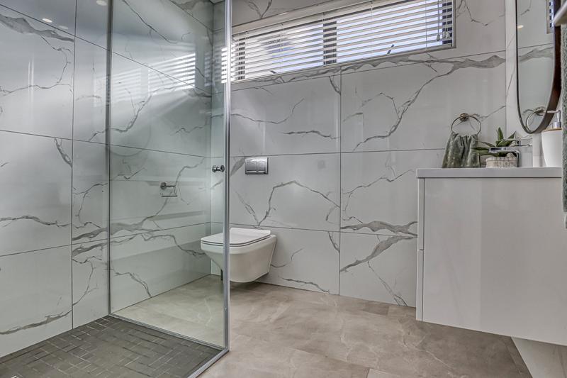 3 Bedroom Property for Sale in Hurlingham Gauteng