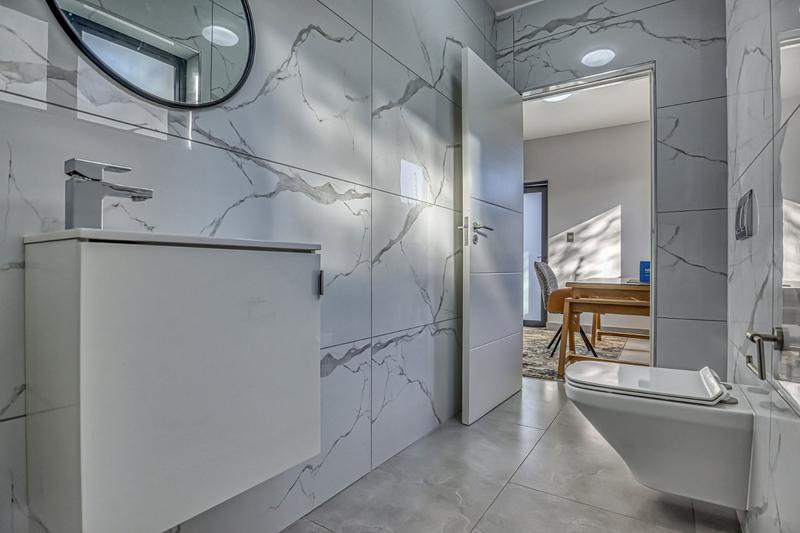 3 Bedroom Property for Sale in Hurlingham Gauteng