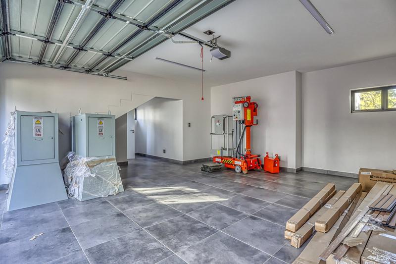 3 Bedroom Property for Sale in Hurlingham Gauteng