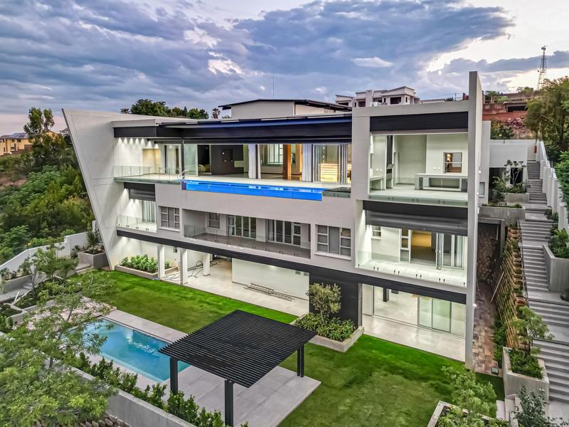 4 Bedroom Property for Sale in Waterkloof Ridge Gauteng