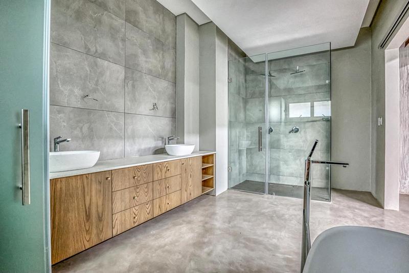 4 Bedroom Property for Sale in Waterkloof Ridge Gauteng