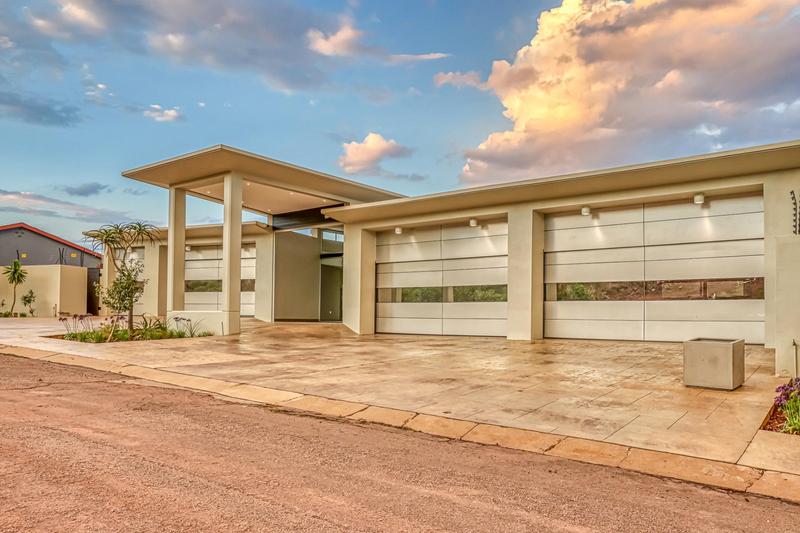 4 Bedroom Property for Sale in Waterkloof Ridge Gauteng