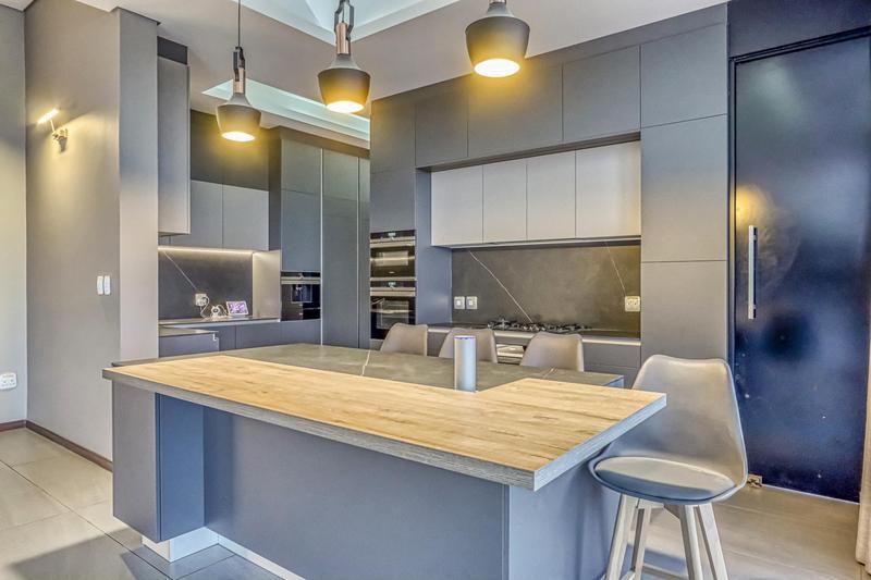 4 Bedroom Property for Sale in Waterkloof Ridge Gauteng