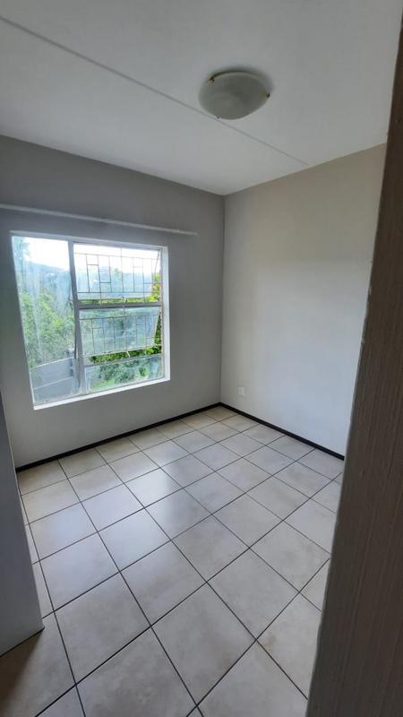 To Let 2 Bedroom Property for Rent in Weltevreden Park Gauteng