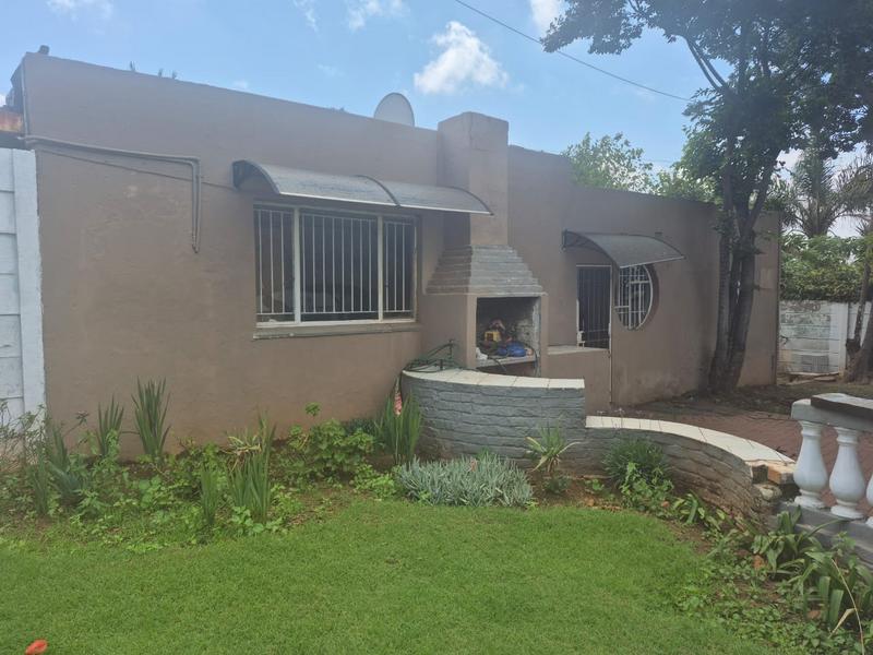 3 Bedroom Property for Sale in Florida Gauteng