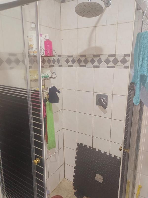 2 Bedroom Property for Sale in Chiawelo Gauteng