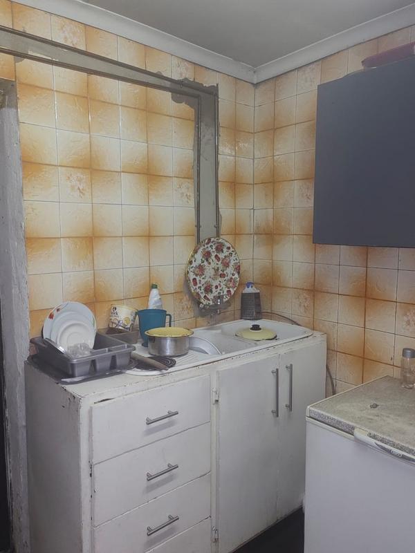 2 Bedroom Property for Sale in Chiawelo Gauteng