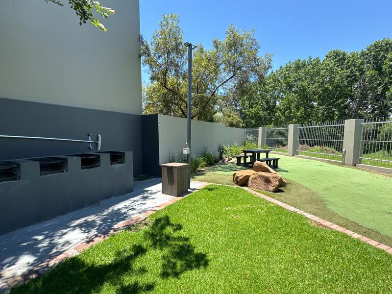 1 Bedroom Property for Sale in Paulshof Gauteng