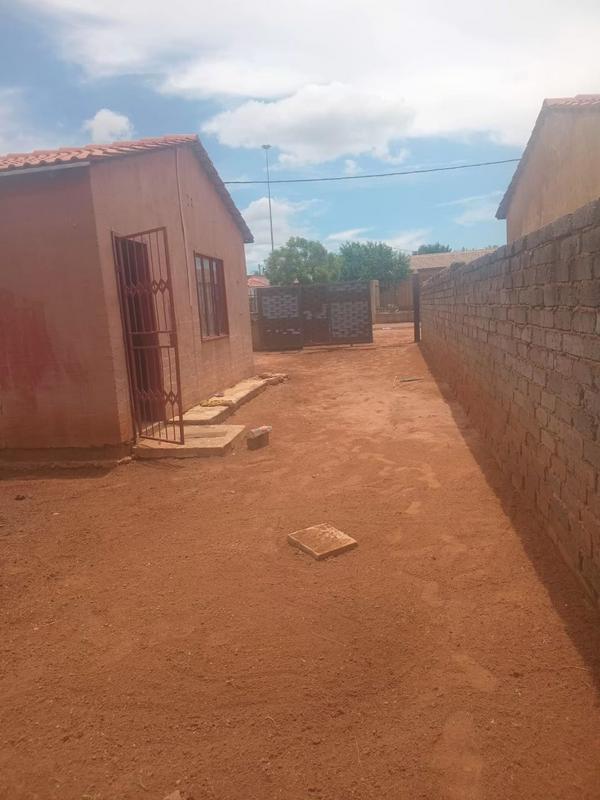 2 Bedroom Property for Sale in Soshanguve South Gauteng