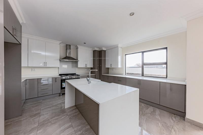 To Let 4 Bedroom Property for Rent in Lanseria Gauteng