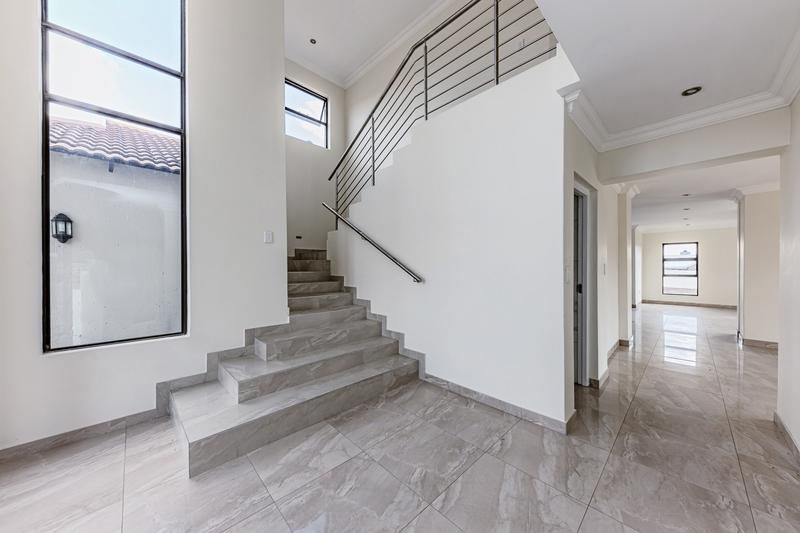 To Let 4 Bedroom Property for Rent in Lanseria Gauteng