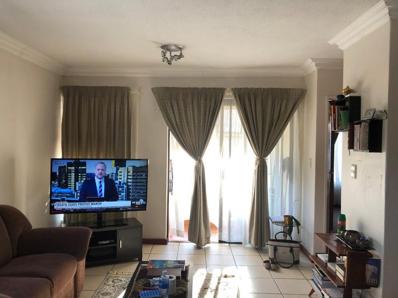 To Let 2 Bedroom Property for Rent in Nieuw Muckleneuk Gauteng