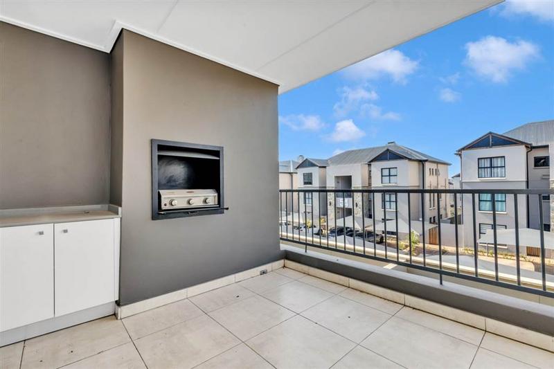 To Let 2 Bedroom Property for Rent in Waterfall Gauteng