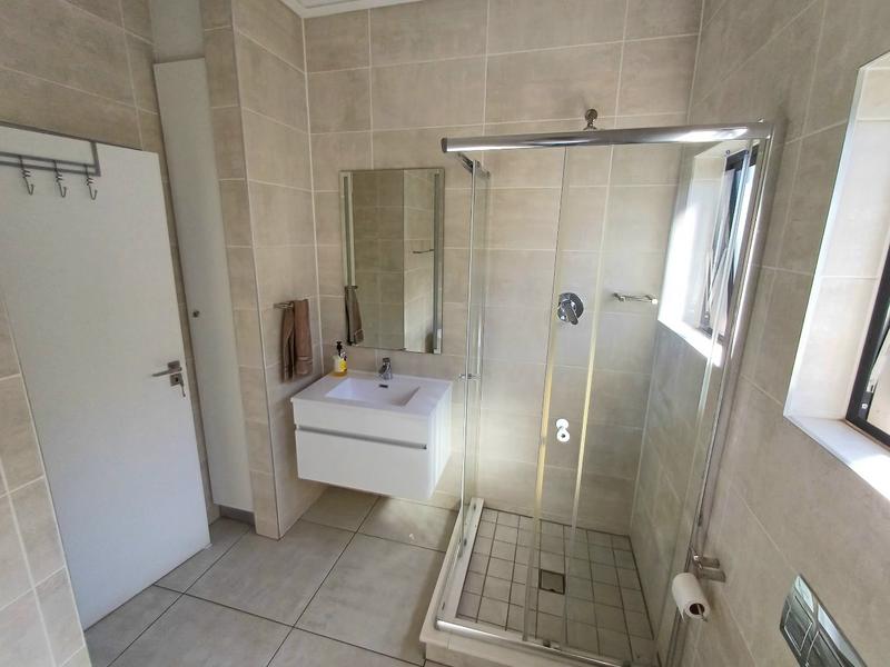 To Let 2 Bedroom Property for Rent in Waterfall Gauteng