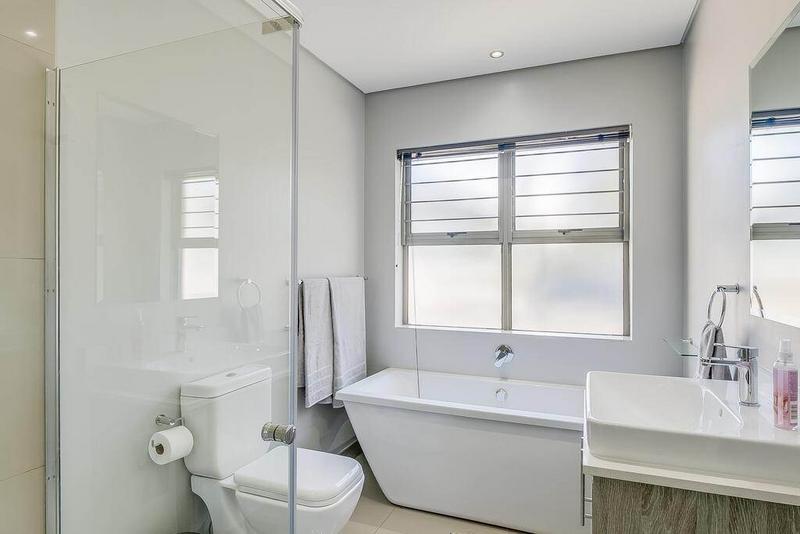 3 Bedroom Property for Sale in Broadacres Gauteng