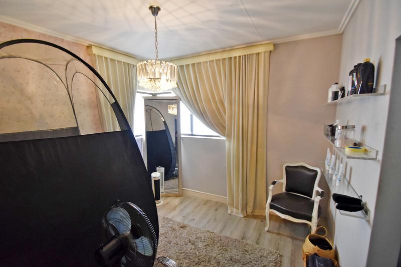 4 Bedroom Property for Sale in Morningside Manor Gauteng