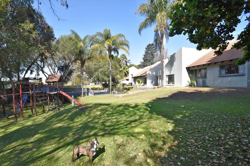 4 Bedroom Property for Sale in Morningside Manor Gauteng