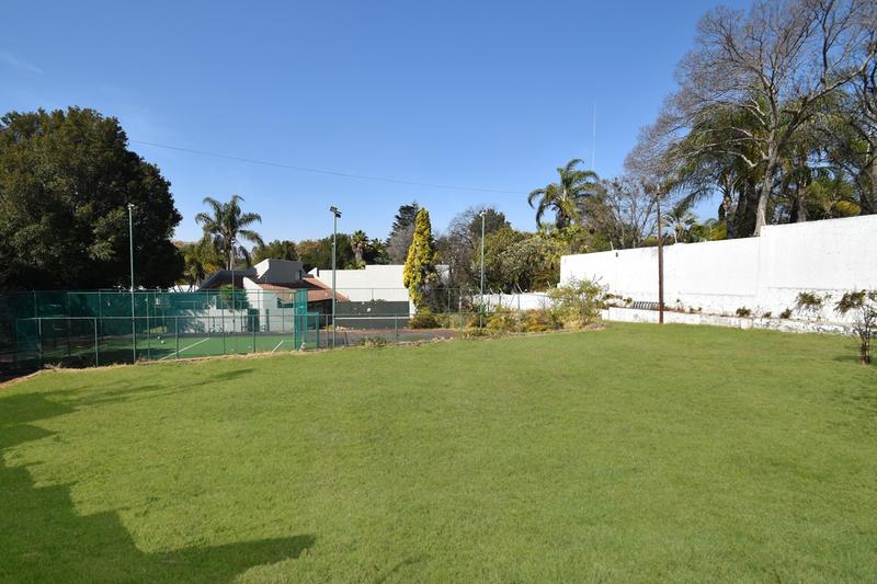 4 Bedroom Property for Sale in Morningside Manor Gauteng