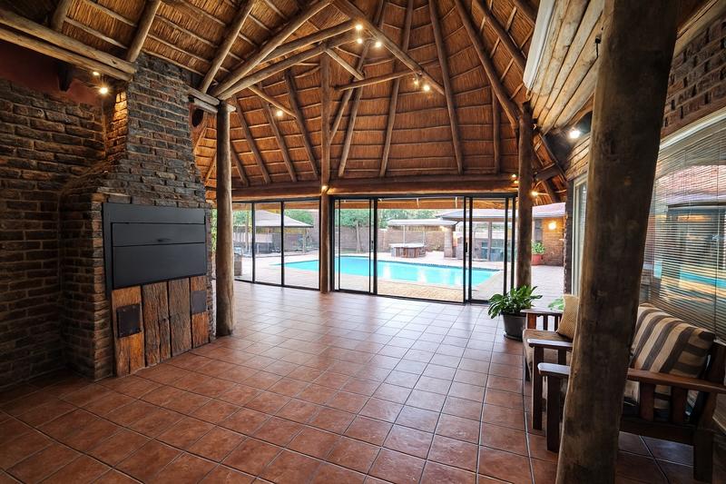 6 Bedroom Property for Sale in Hennopspark Gauteng
